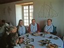 Nous avons goûté à la cuisine d'époque ( féves aux lards, pain et gâteaux )...